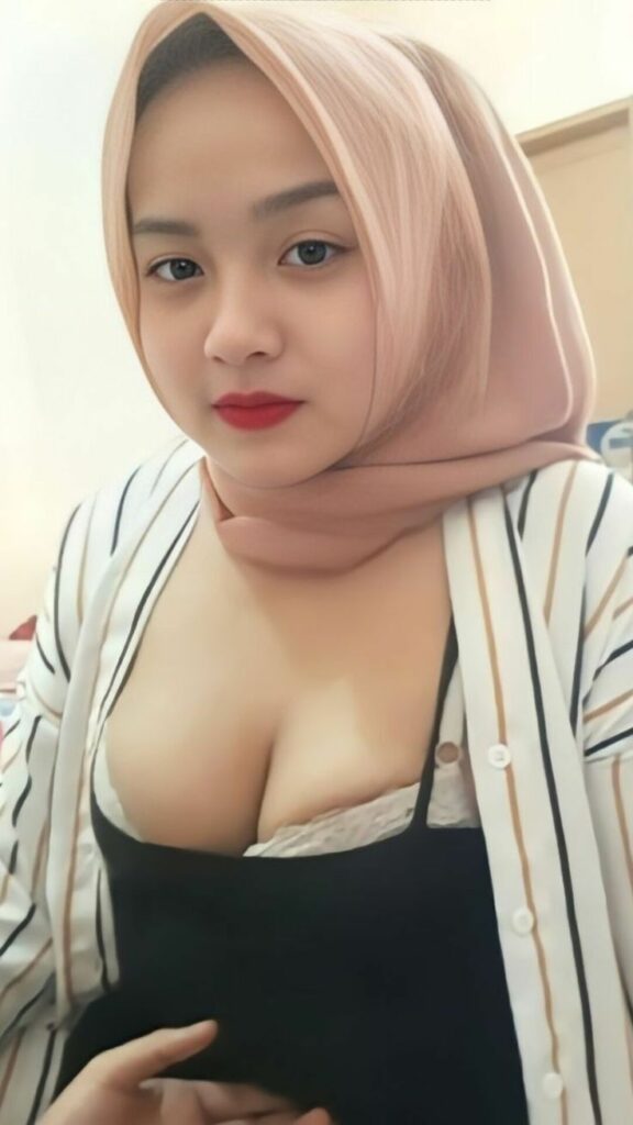 Viral Hijab Indo Top Trending Global 2025 Bukannya Fokus KKN Malah Ngencus di Rumah Warga New